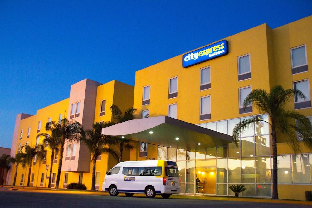 City Express By Marriott Tepoztlán מראה חיצוני תמונה