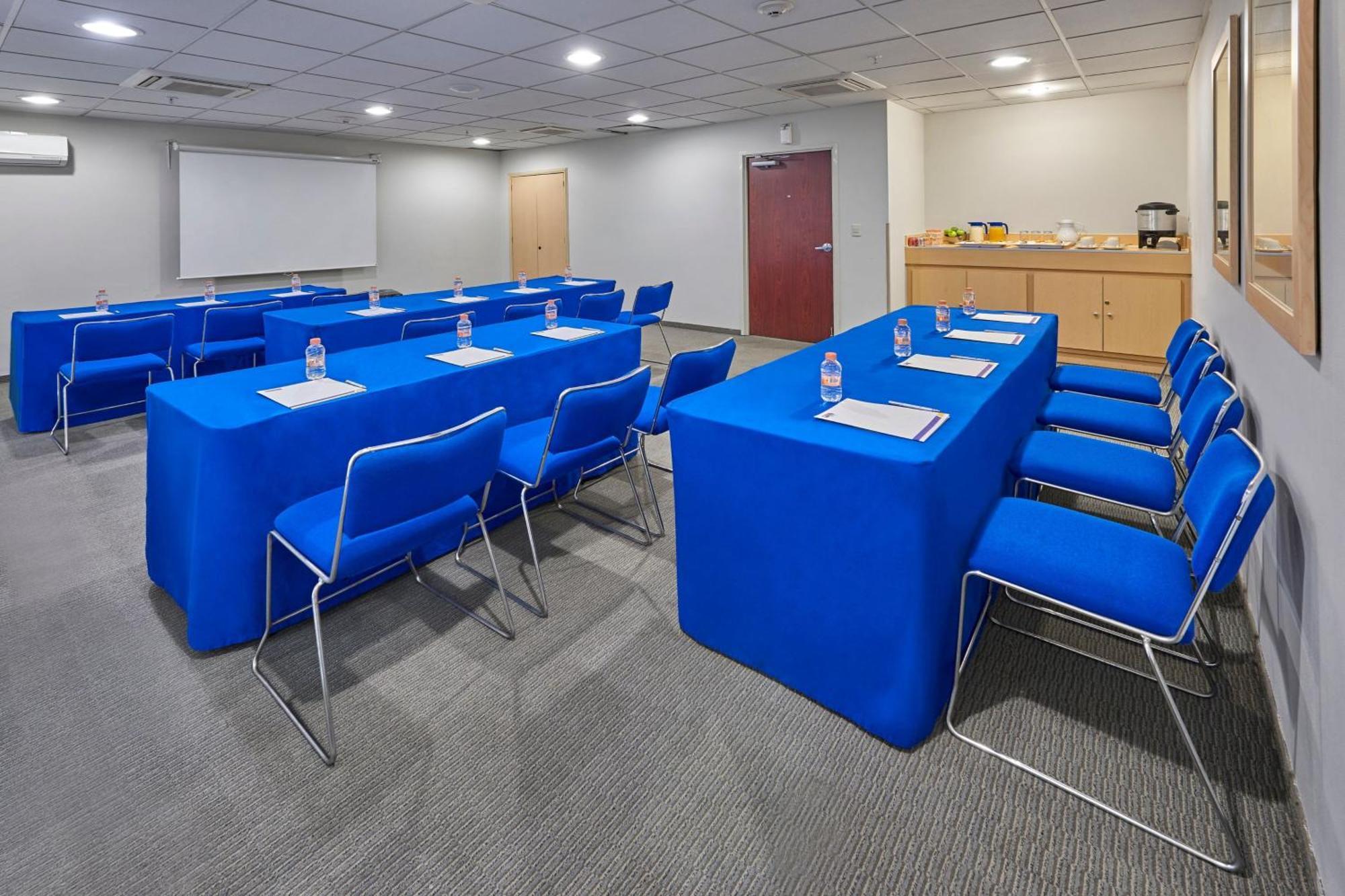 City Express By Marriott Tepoztlán מראה חיצוני תמונה