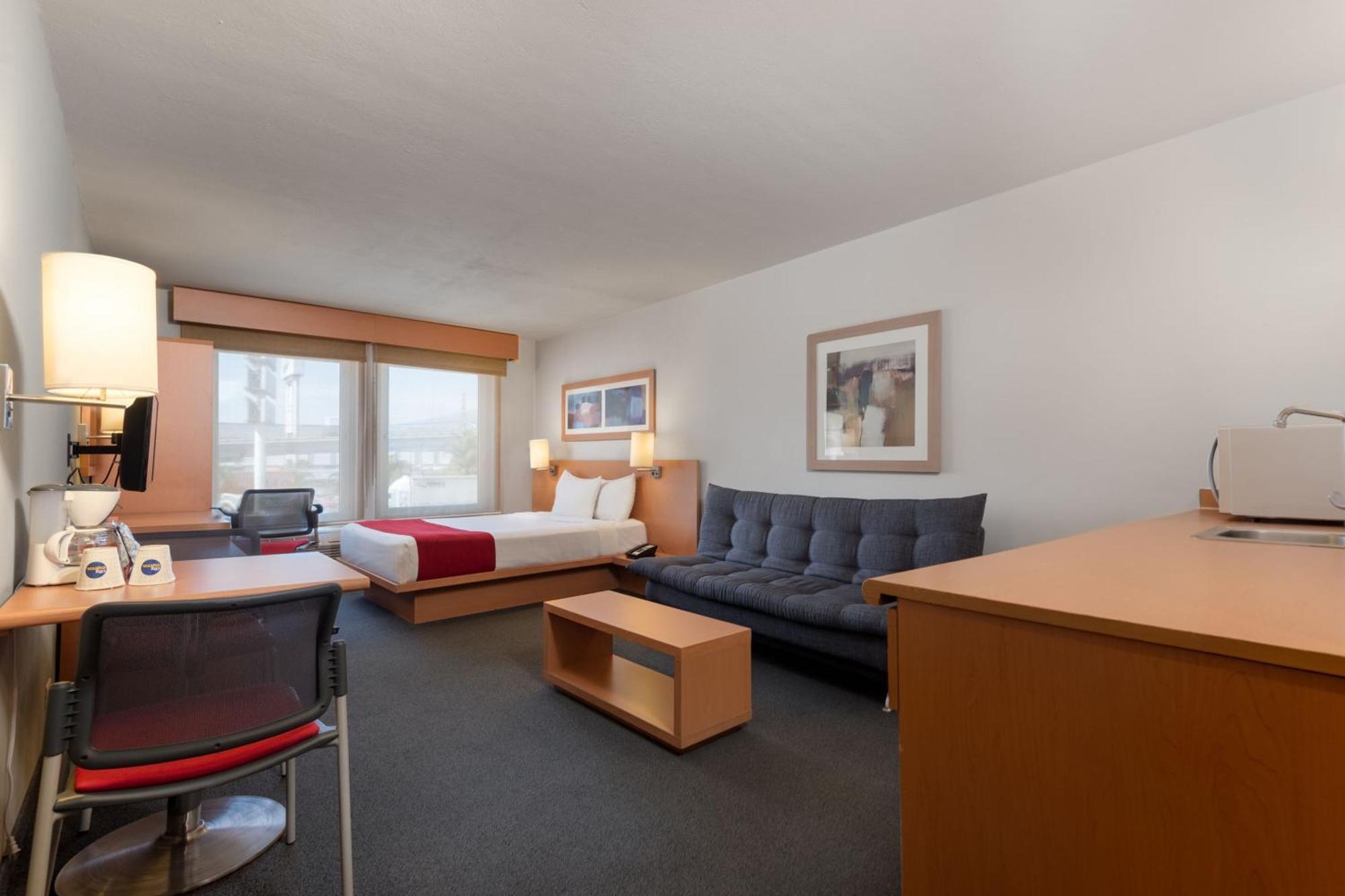 City Express By Marriott Tepoztlán מראה חיצוני תמונה